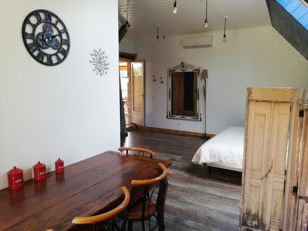 Le Puits De Garival Bed & Breakfast *